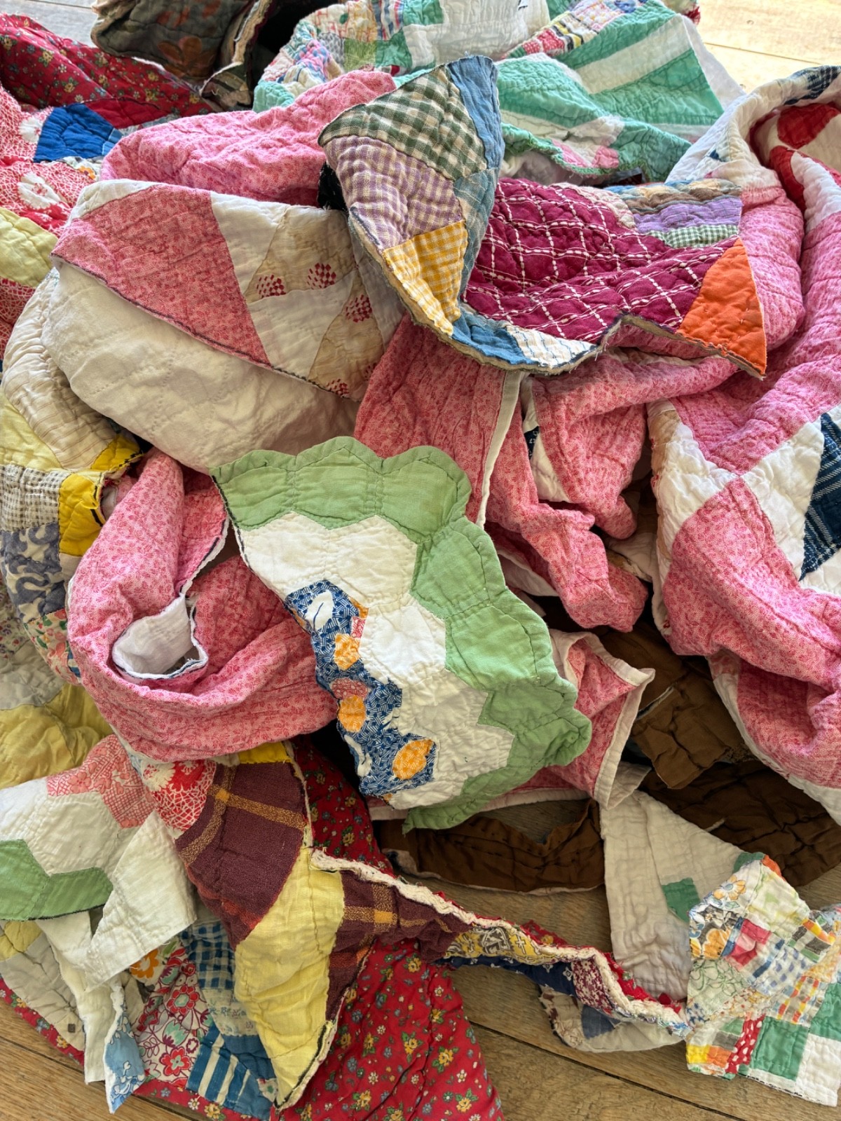 ½ lb Vintage Quilt Scrap Bundle – Antique Cutter Quilt Pieces – Primitive Fabric