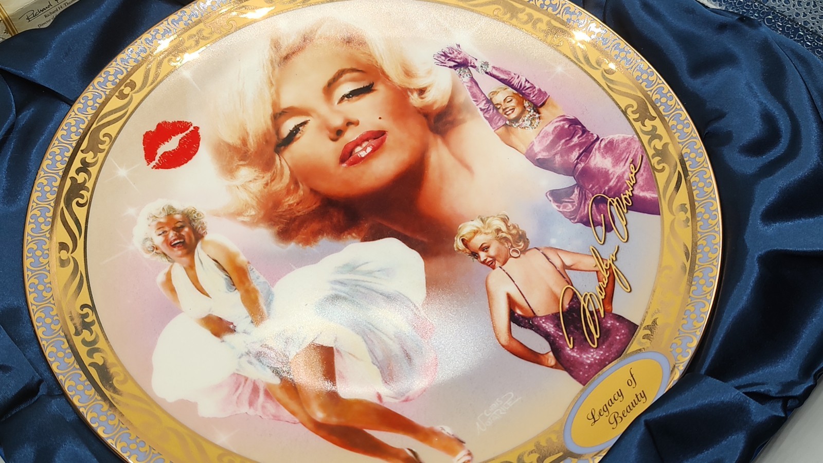 Marilyn Monroe Bradford Exchange 12” Masterpiece Plate Legacy Of Beauty COA Box