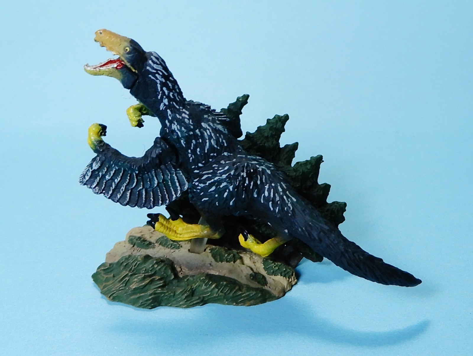 Yujin Dinosaur Encyclopedia Black Velociraptor A mini detailed figure US seller