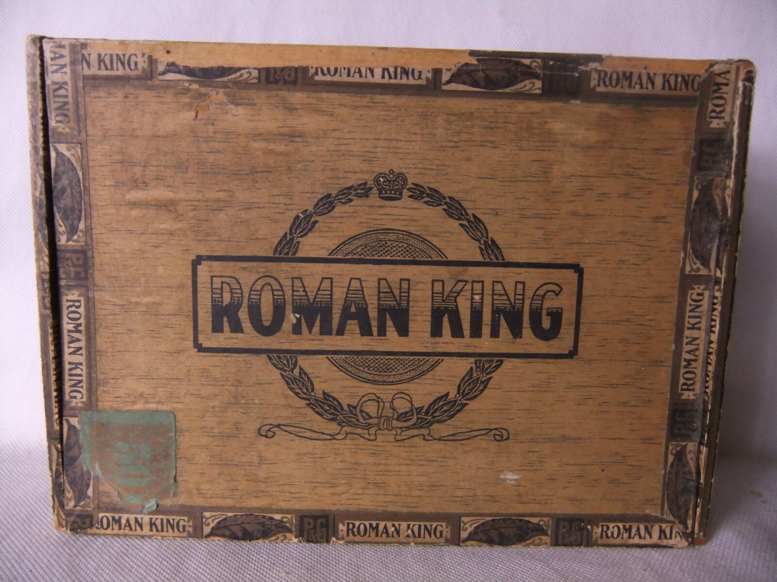 Roman King Wooden Cigar Box 5 Cents Powell & Goldstein Oneida NY RARE Tobacco