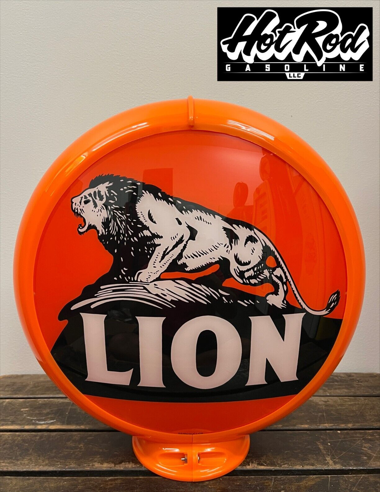 LION GASOLINE Reproduction 13.5″ Gas Pump Globe – (Orange Body)