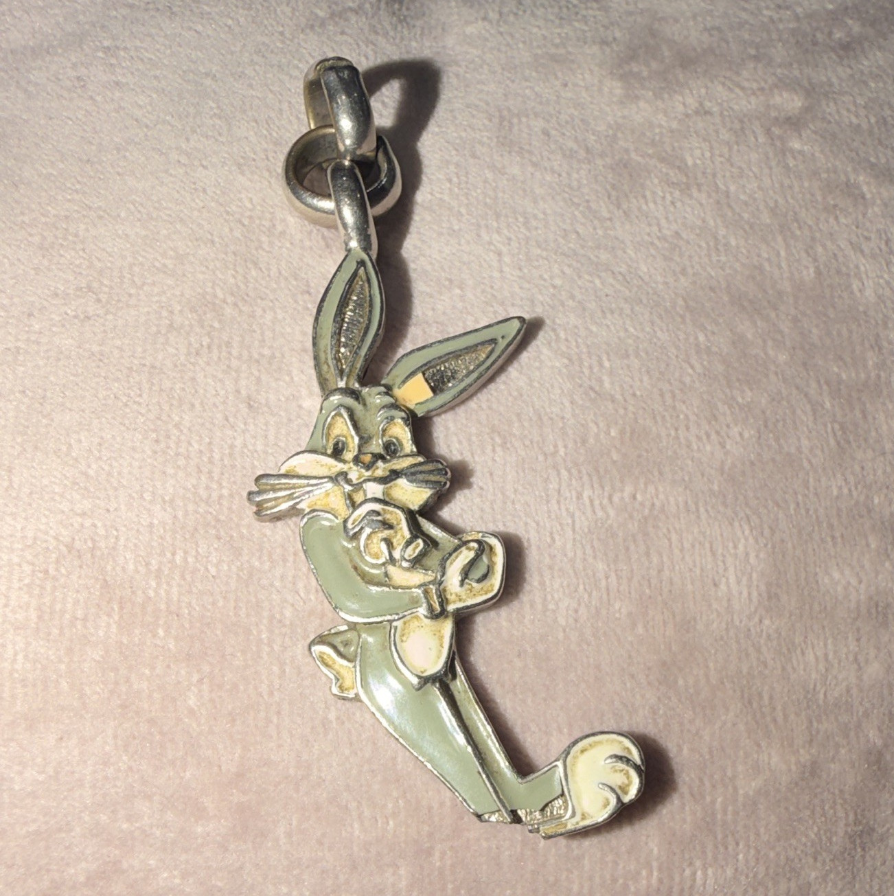 Looney Tunes Bugs Bunny Silver Metal Keychain Detachable Keyring, Modern