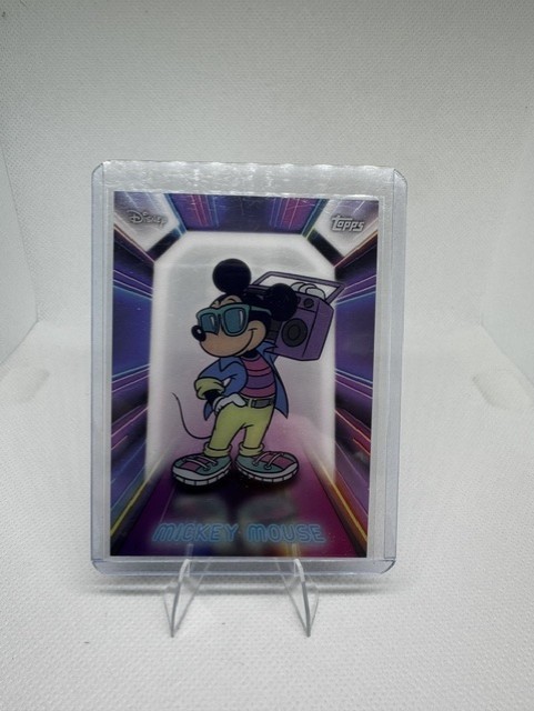 2026 Topps Disney Neon Mickey Mouse NPL-14 Illuminated Neon Lights SSP