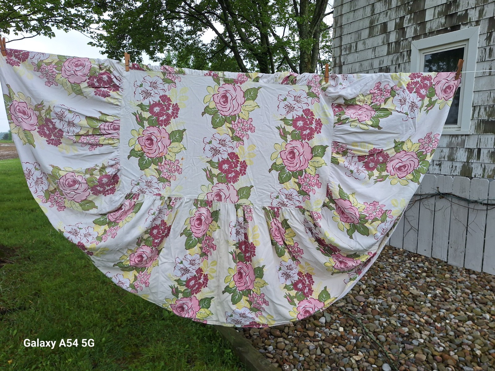 Vintage 30-40’s Woven Cotton Floral Fabric Shrunketized Vat Dye Pink Burgundy 6+