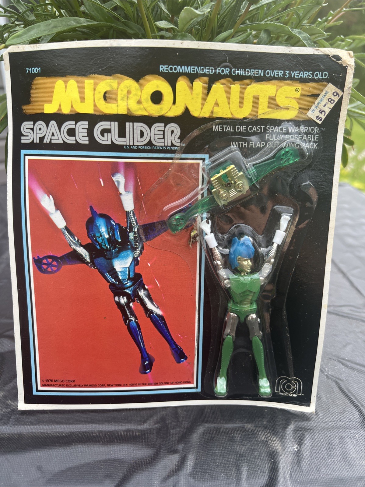 Micronauts Action Figure Mego Carded Space Glider MOC 1976 Green Version