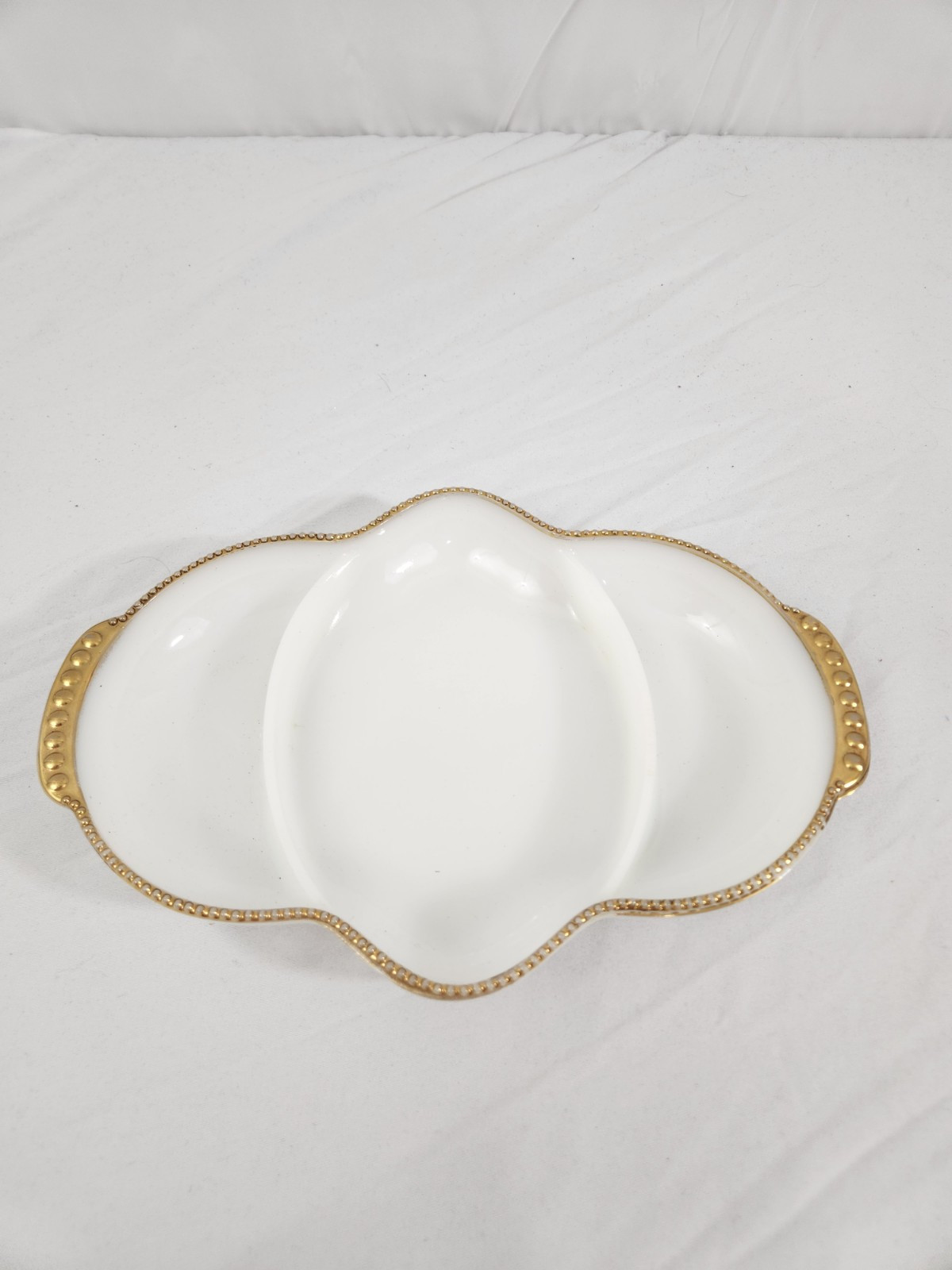 Vntg Fire-King Milk Glass Anniversary Relish Dish Gold Trim 3 Part Divided Tray