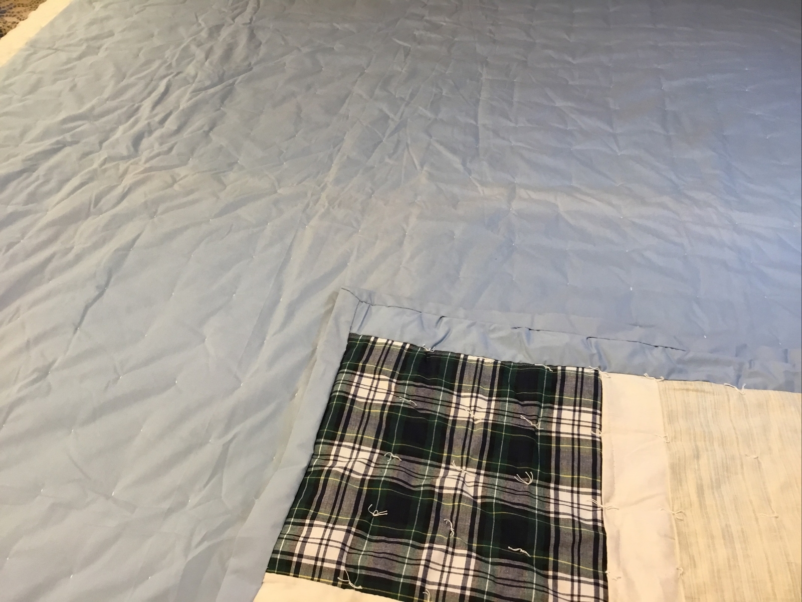 Handmade Patchwork Feed-sack Quilt 92×66 White blue multi colors sewed & tacked