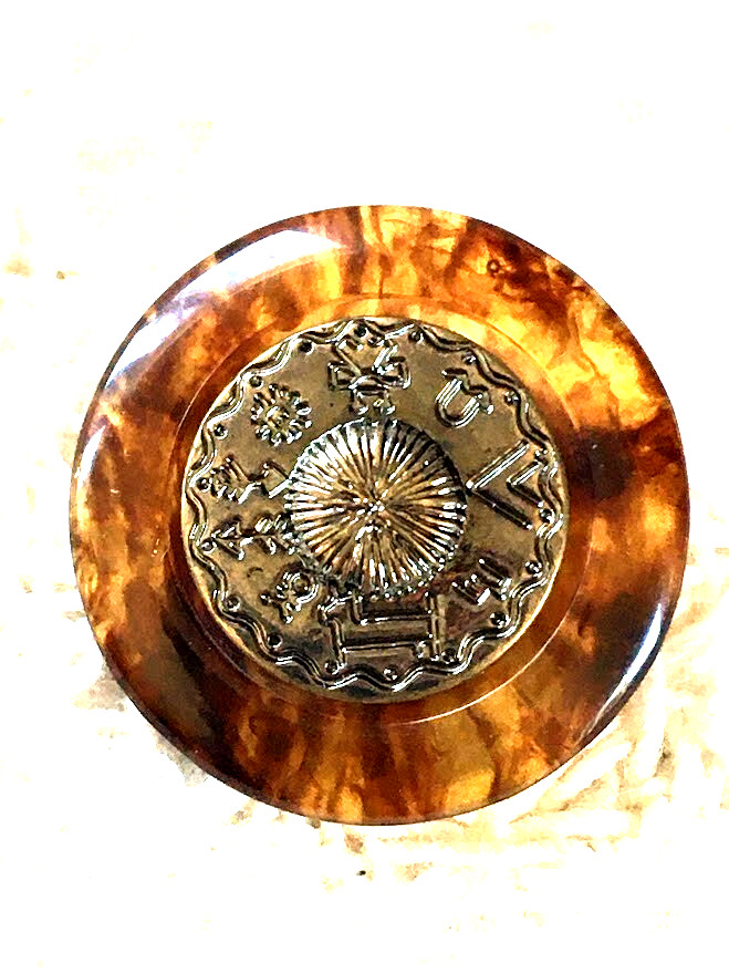 Faux Tortoise Snap-together. Native American / Indigenous Symbols Border. 7/8″