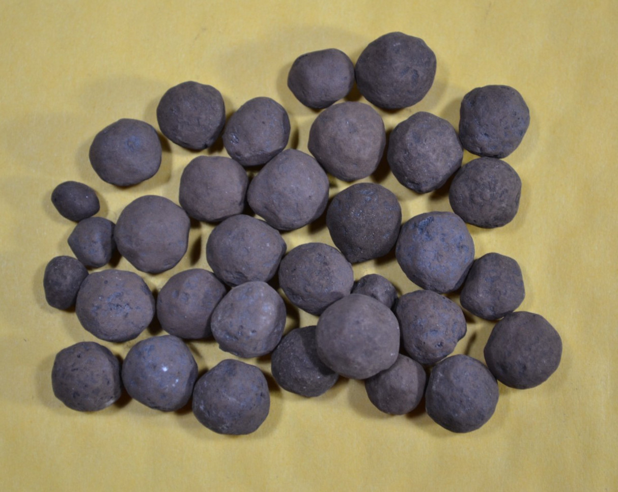 TACONITE PELLETS – IRON ORE – MARQUETTE IRON RANGE – MICIHGAN – 2 1/2 OUNCES