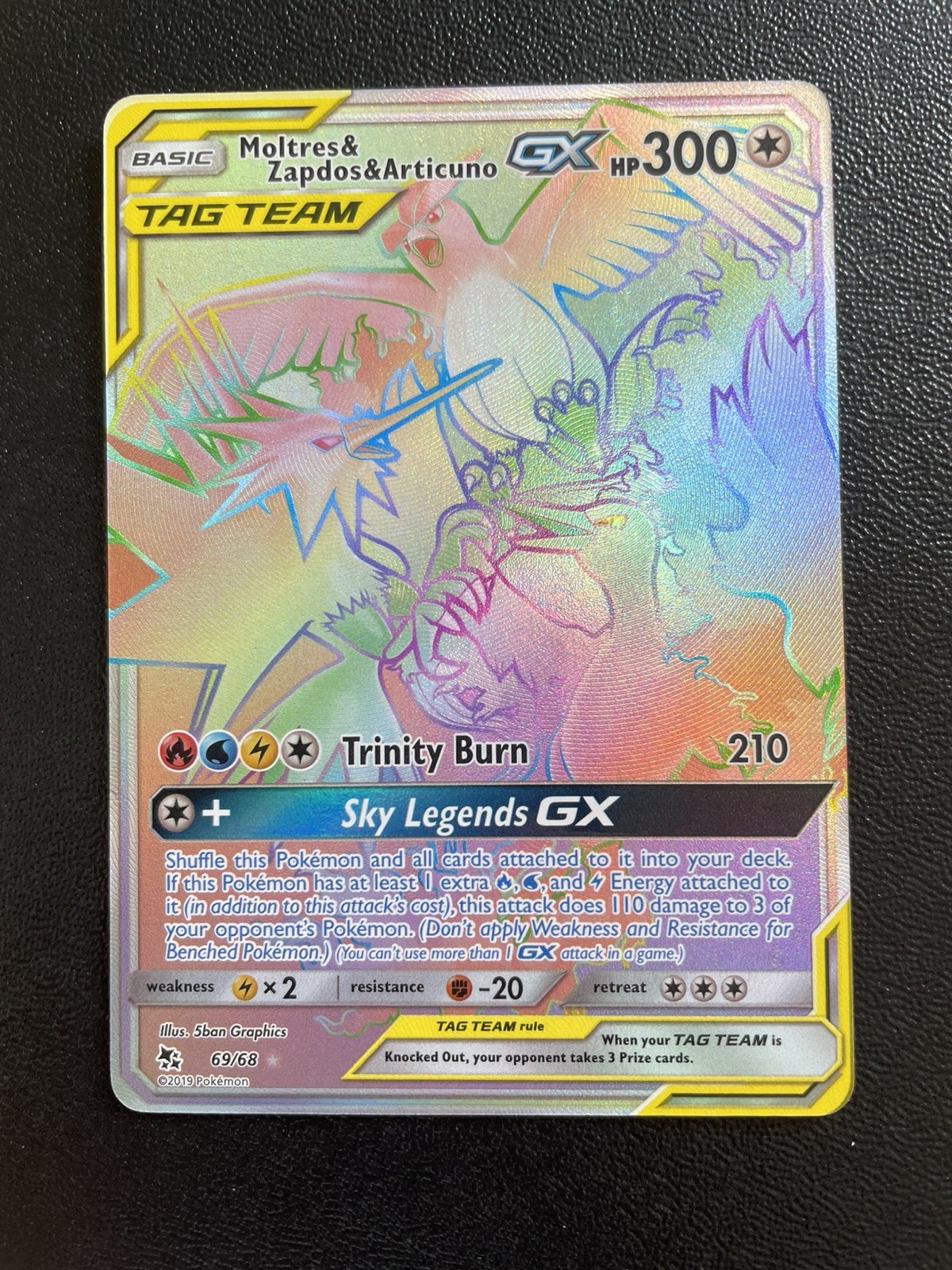 Pokemon Card – Moltres & Zapdos & Articuno GX Hidden Fates 69/68 – Mint – LOT 1
