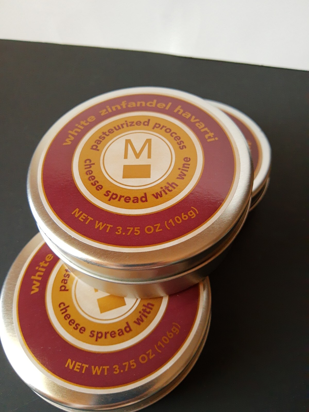 White Zinfandel Havarti small ROUND Tins NEW without packaging set of 3