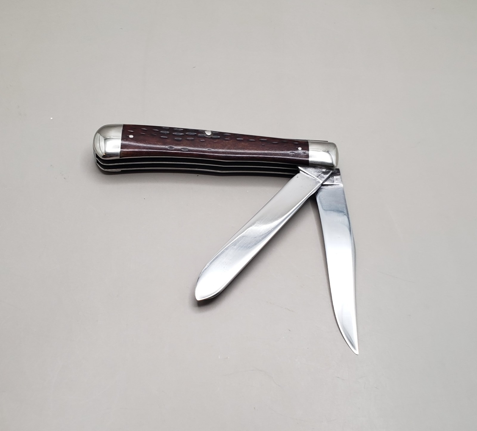 CASE XX 6254 Large Trapper Knife Red Bone Used 1940 – 1964