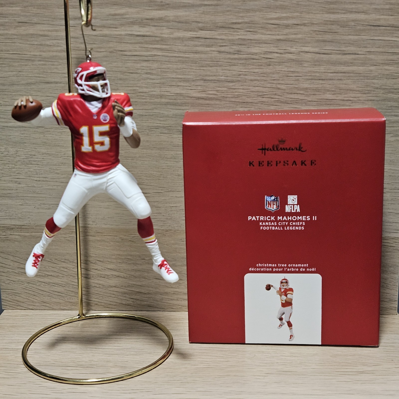 2020 HALLMARK Keepsake Ornament “Patrick Mahomes II” Kansas City Chiefs QXR9294