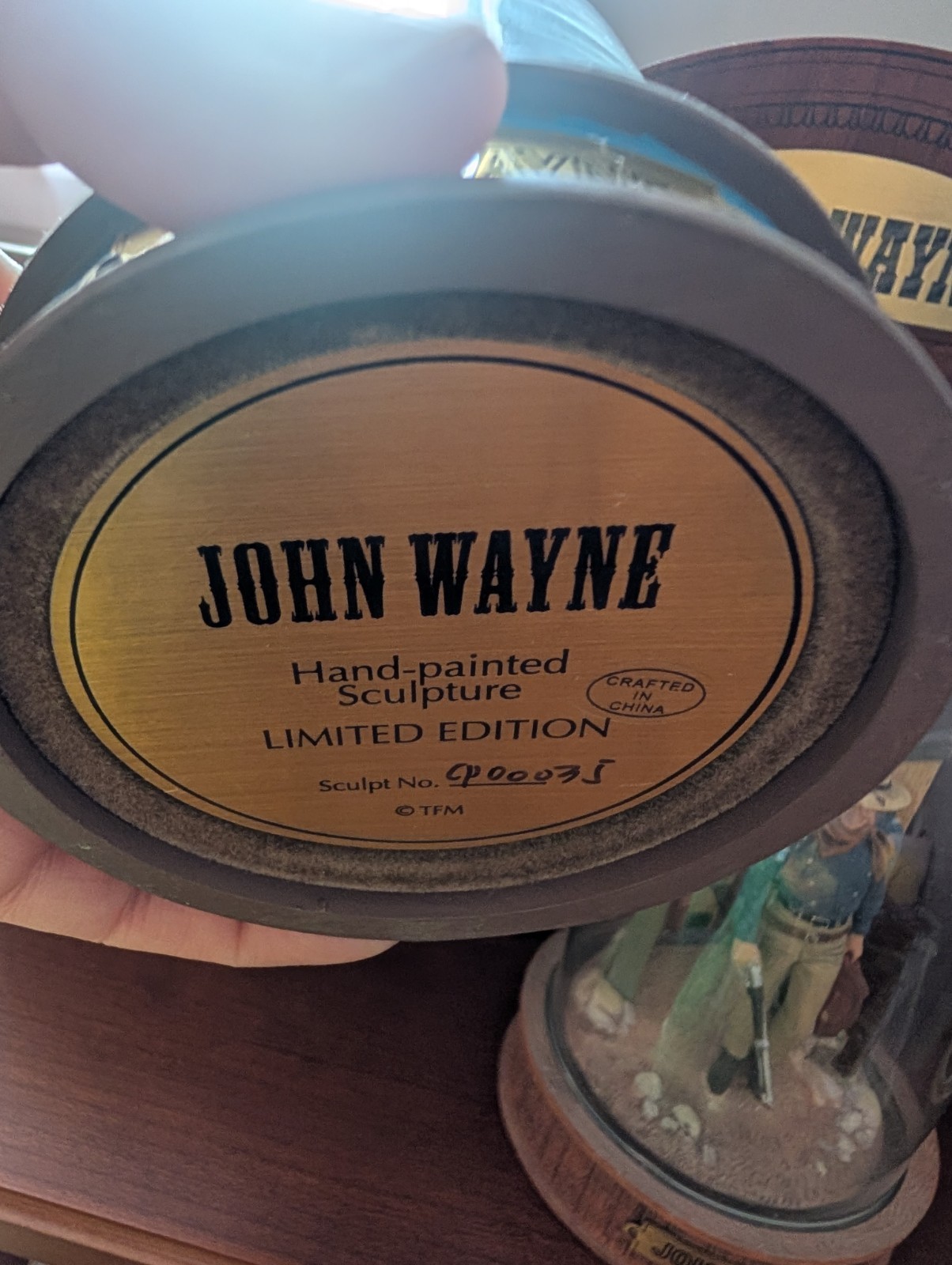 John Wayne Franklin Mint Limited Edition Hand Painted Sculptures W/Glass Dome