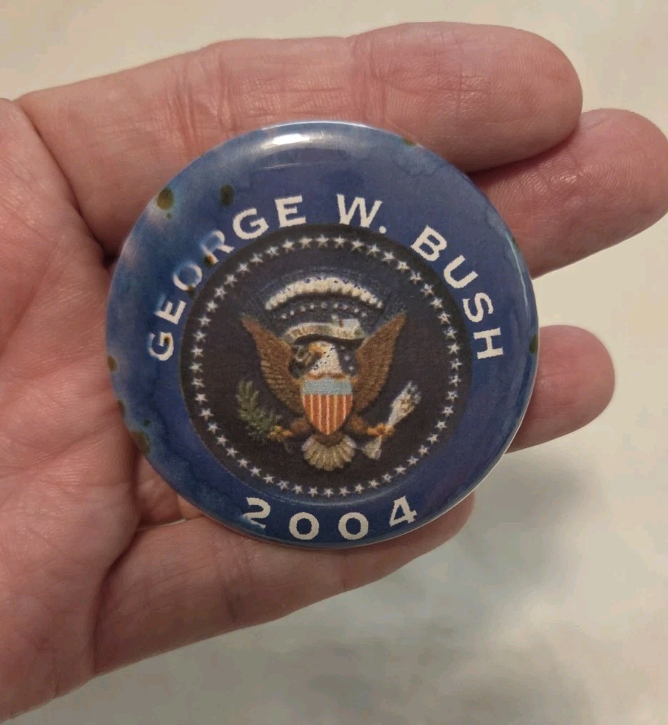 President George W. Bush 2004 Campaign Pin Button Political Republican Party