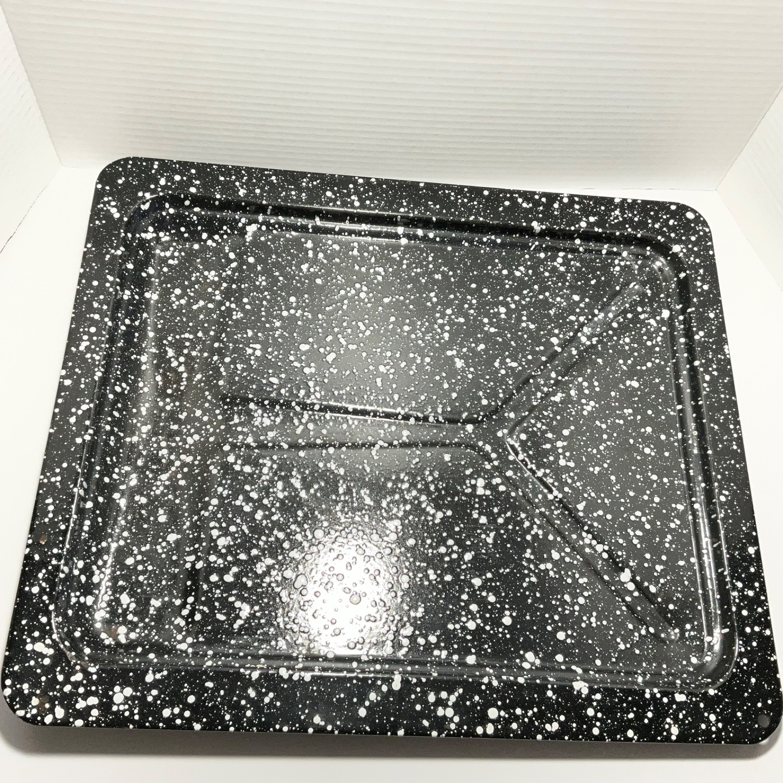 Speckled Enamel Ware Oven / Refrigerator Drip Pan Unknown Make or Model 17×14.5”