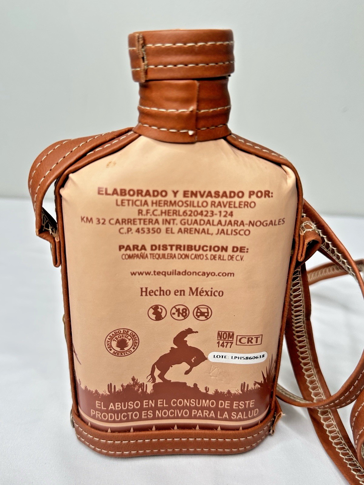 Descarriado Tequila Bottle Empty Leather Flask Strap Brown Collectible 250ml