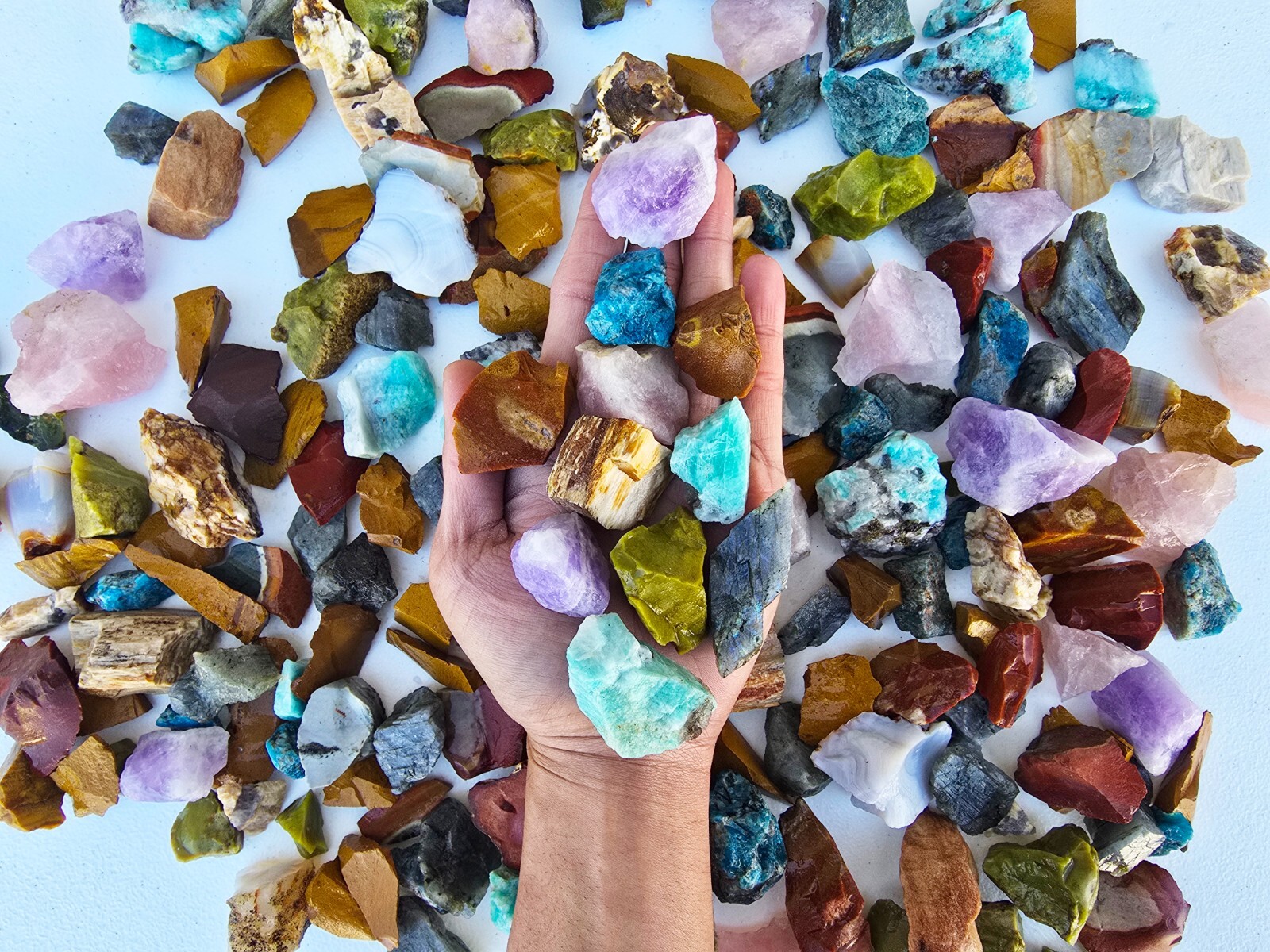 Madagascar Crystals Mix Raw Bulk Rough Gems Stones for Décor Tumbling & Healing
