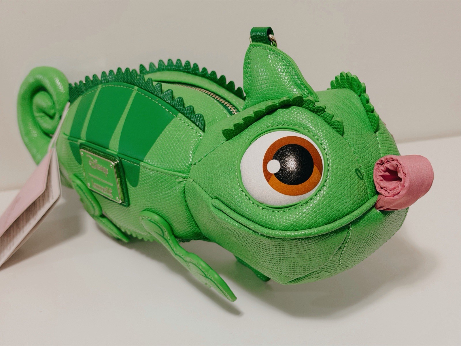 Loungefly Disney Tangled, PASCAL Figural Crossbody Bag, NEW, FASHION