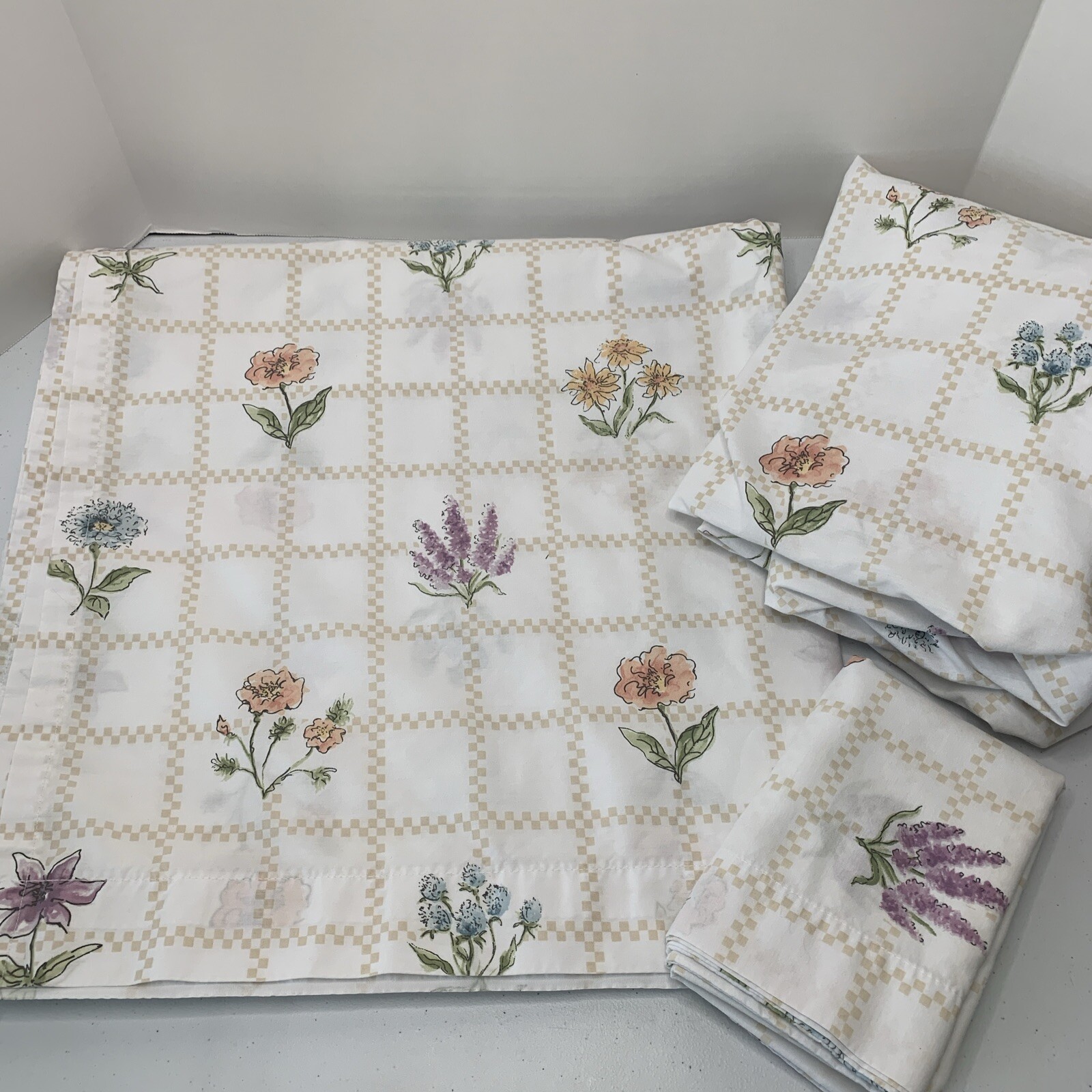 Vintage Springs Sheet Set Full/Double Wild Flowers Checkered Squares Farmhouse