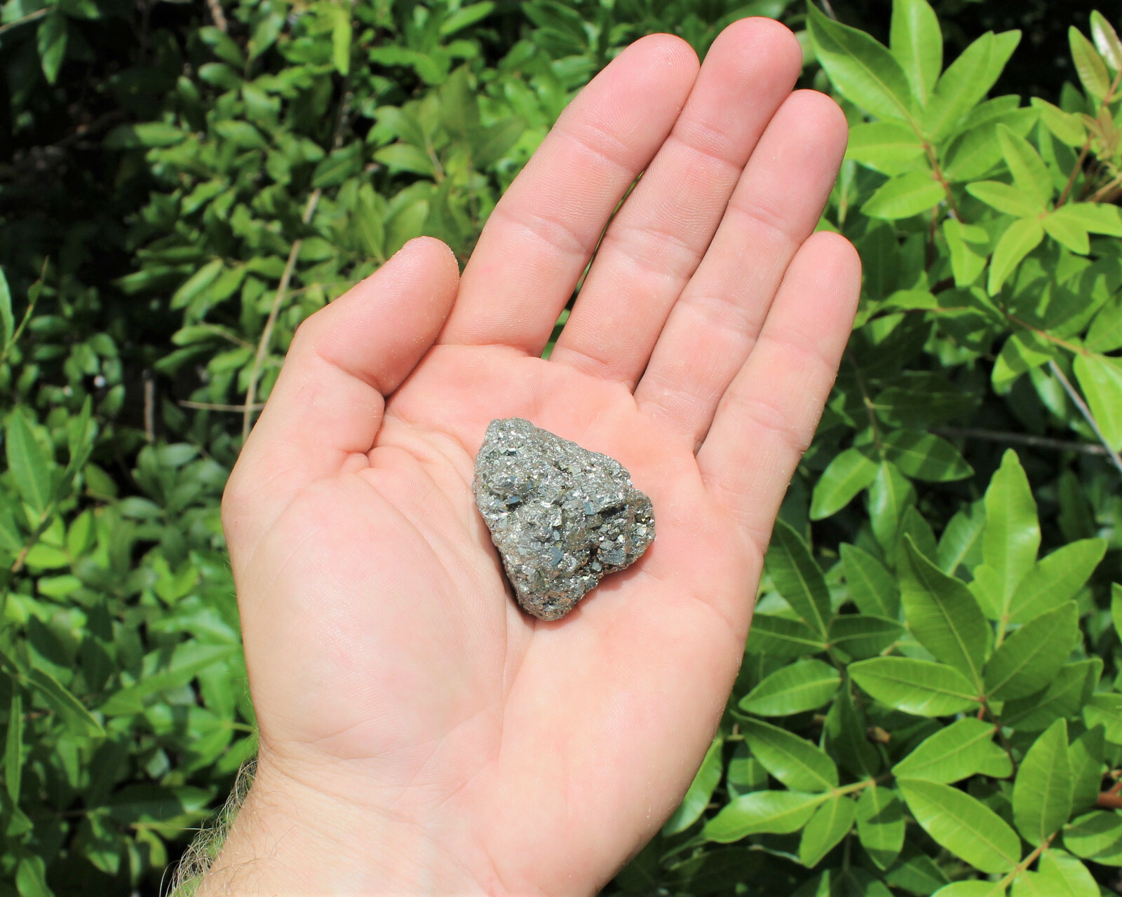 1 Medium Rough Natural Pyrite Chispa (Raw Crystal Rock, Fool’s Gold)