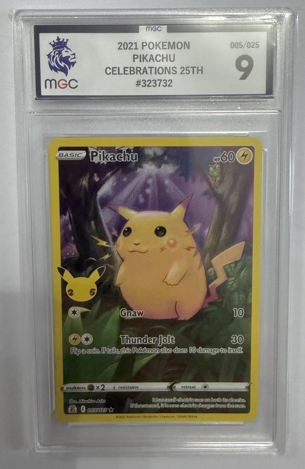 Pokémon Pikachu TCG Holo Rare Card Celebrations 005/025 – MGC 9 Gem Mint