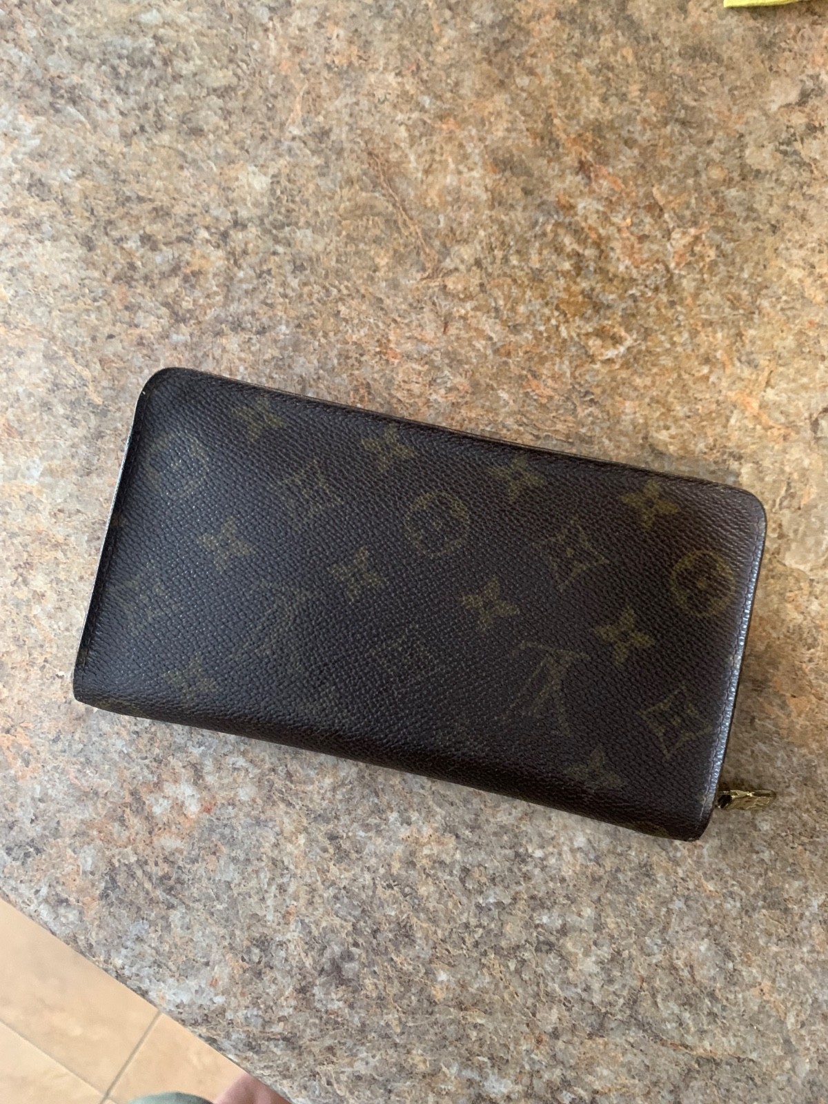 Authentic Louis Vuitton Monogram Porte Monnaie Zippy Long Wallet!
