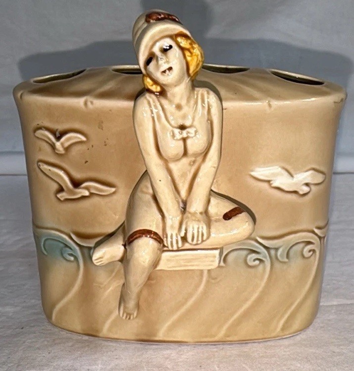 Vintage 1979 Rare Enesco Art Deco Flapper Bathing Beauty Bud Vase 4” x 4”