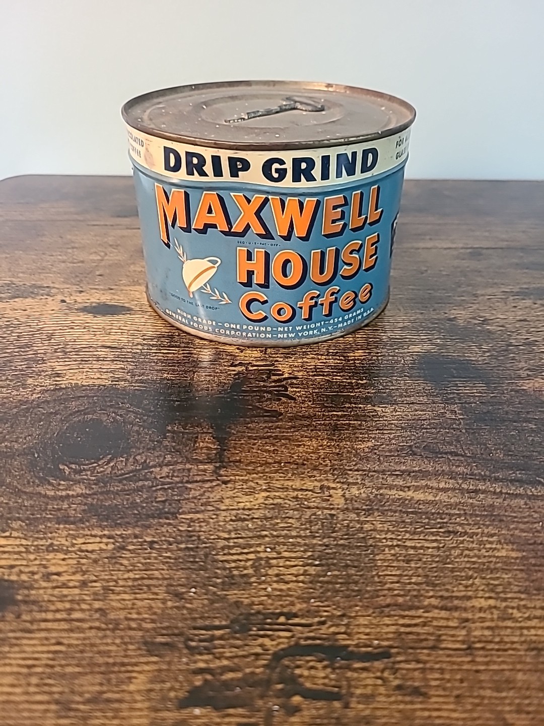 Vintage 1950s Unopened Maxwell House Coffee Tin 1 LB Full Sealed Key Wind NOS