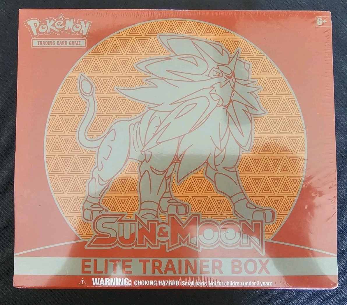 Pokémon Sun and Moon ETB Solgaleo Elite Trainer Box 2018 Sealed See Pictures