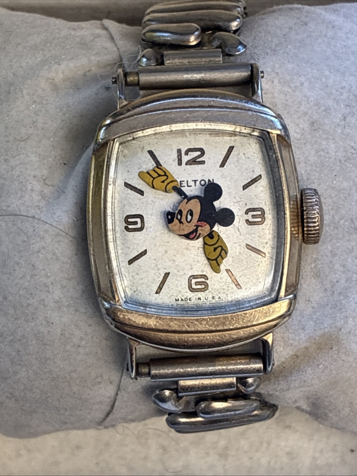 Rare WORKING 1946 Disney Mickey Mouse Face Manual Wind Watch Kelton