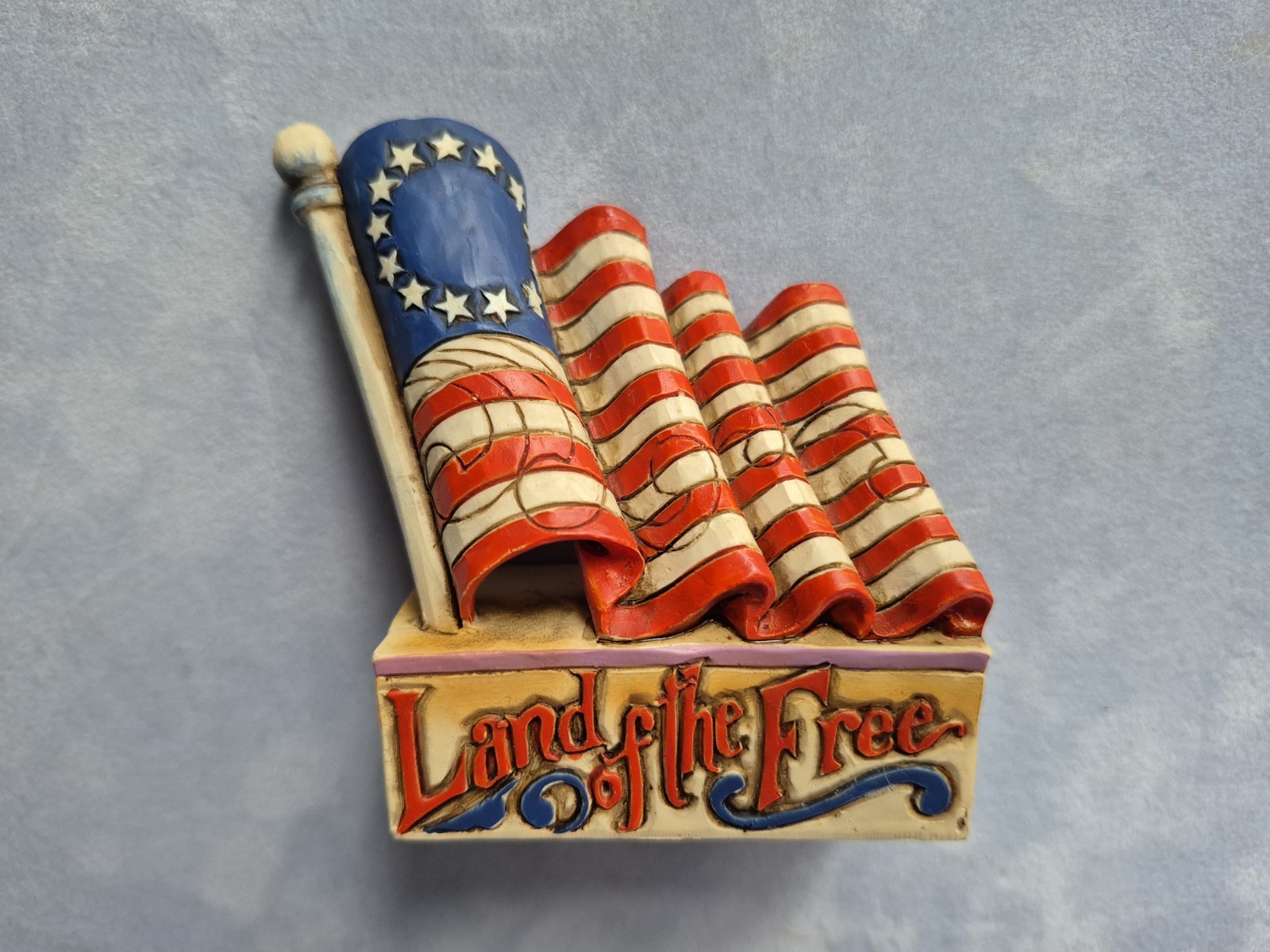 Jim Shore “LAND OF THE FREE” miniature free standing flag figure – HTF