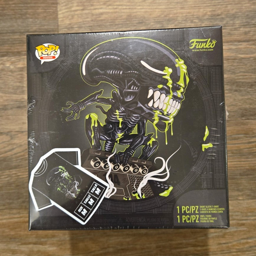 Funko Target Exclusive Alien 40th Anniversary Pop! & T-Shirt Set