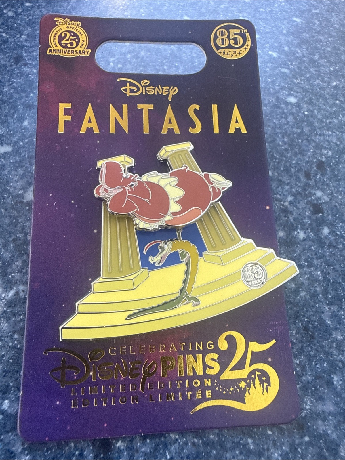 Disney parks fantasia 85th anniversary ben ali gator & hyacinth hippo pin