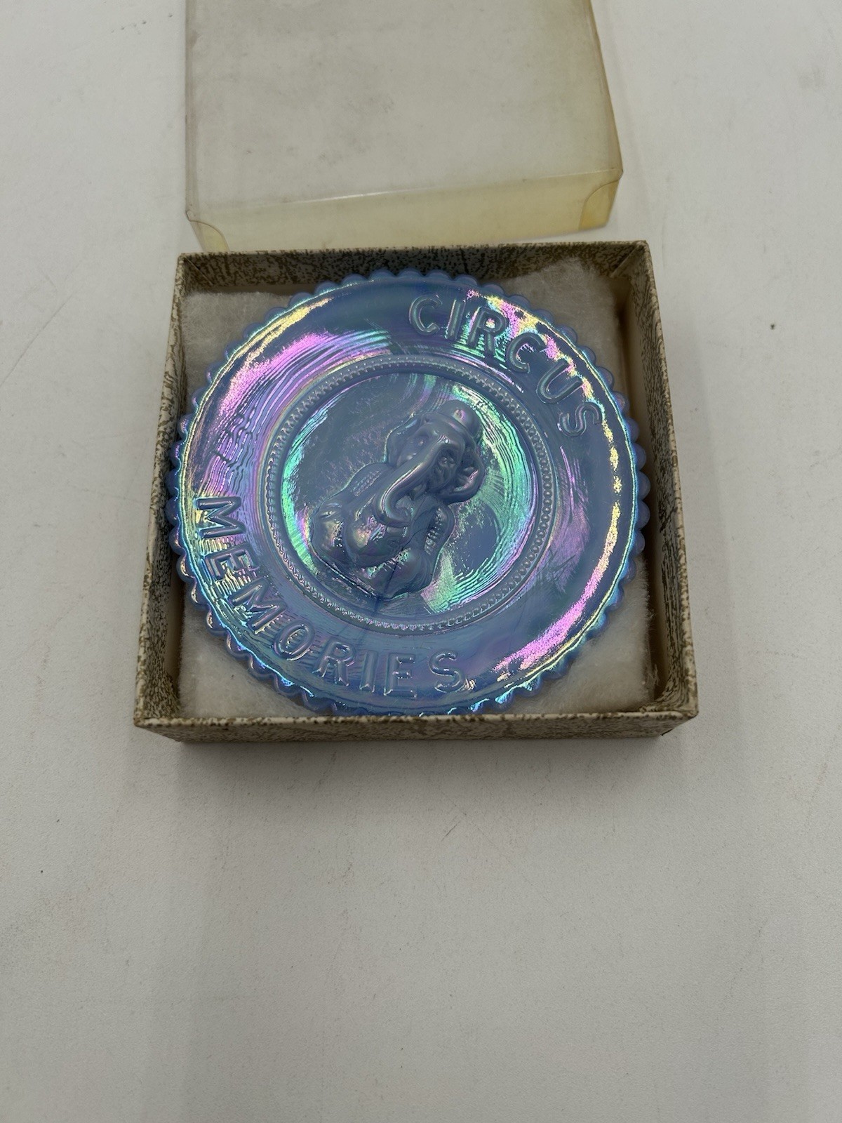 1983 SUMMIT Glass ELEPHANT Plate 3.5″ Blue SLAG Iridescent Circus Memories