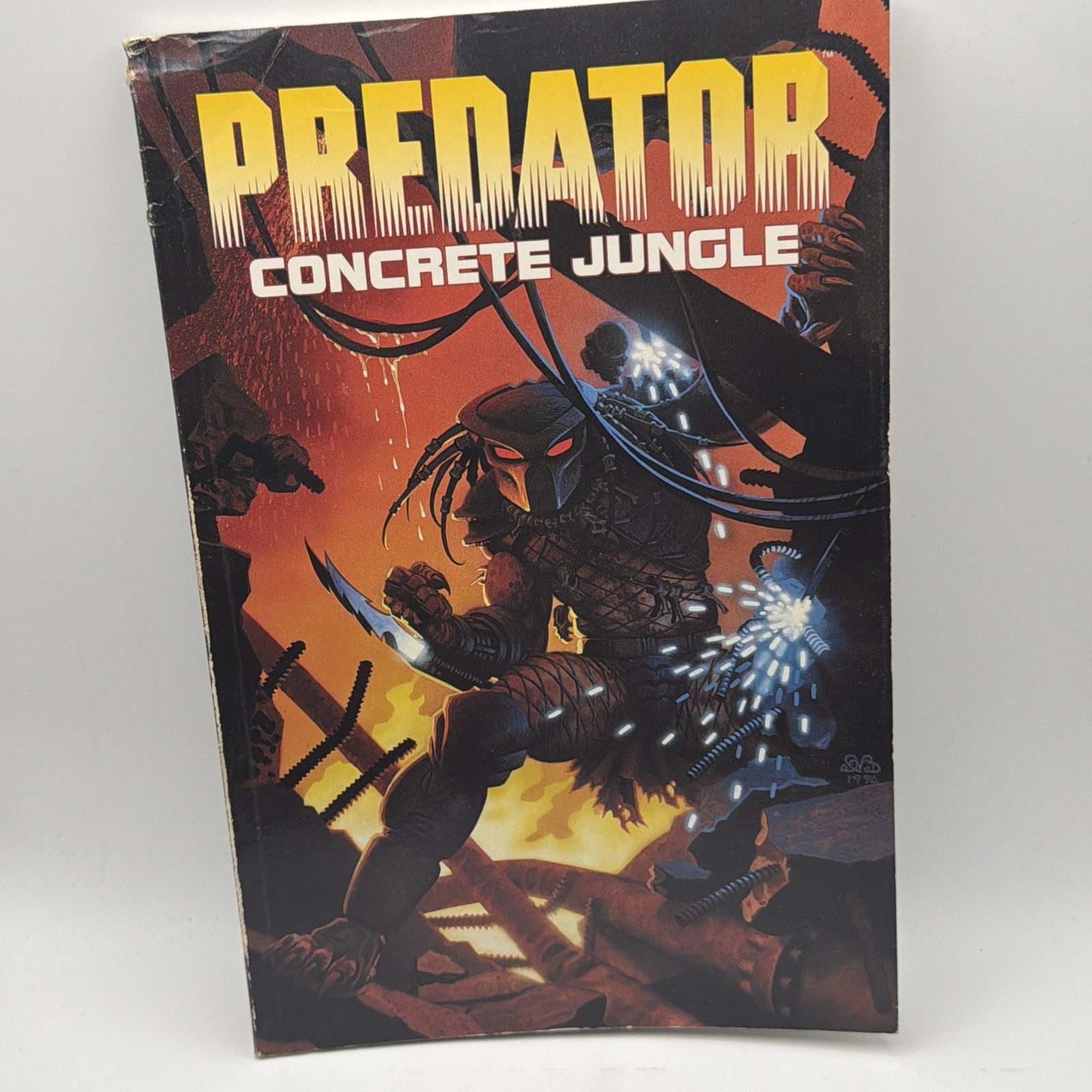 Predator: Concrete Jungle TPB Dark Horse Comics Trade Paperback – See Photos