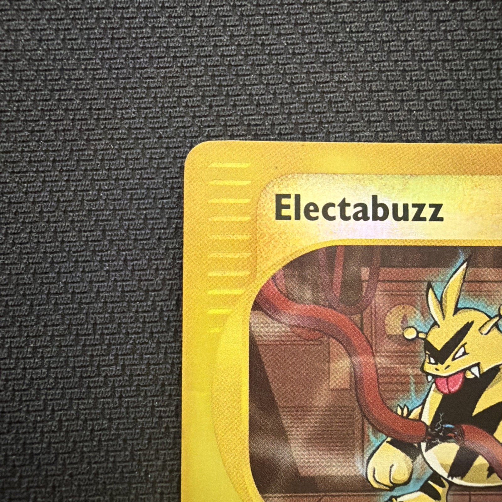Electabuzz 76/165 Reverse Holo Expedition Pokemon Card Excellent Condition