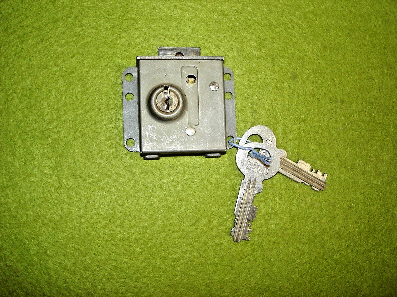 Original Vintage Automatic Electric, Gray Pay Phone Telephone 10L Lock