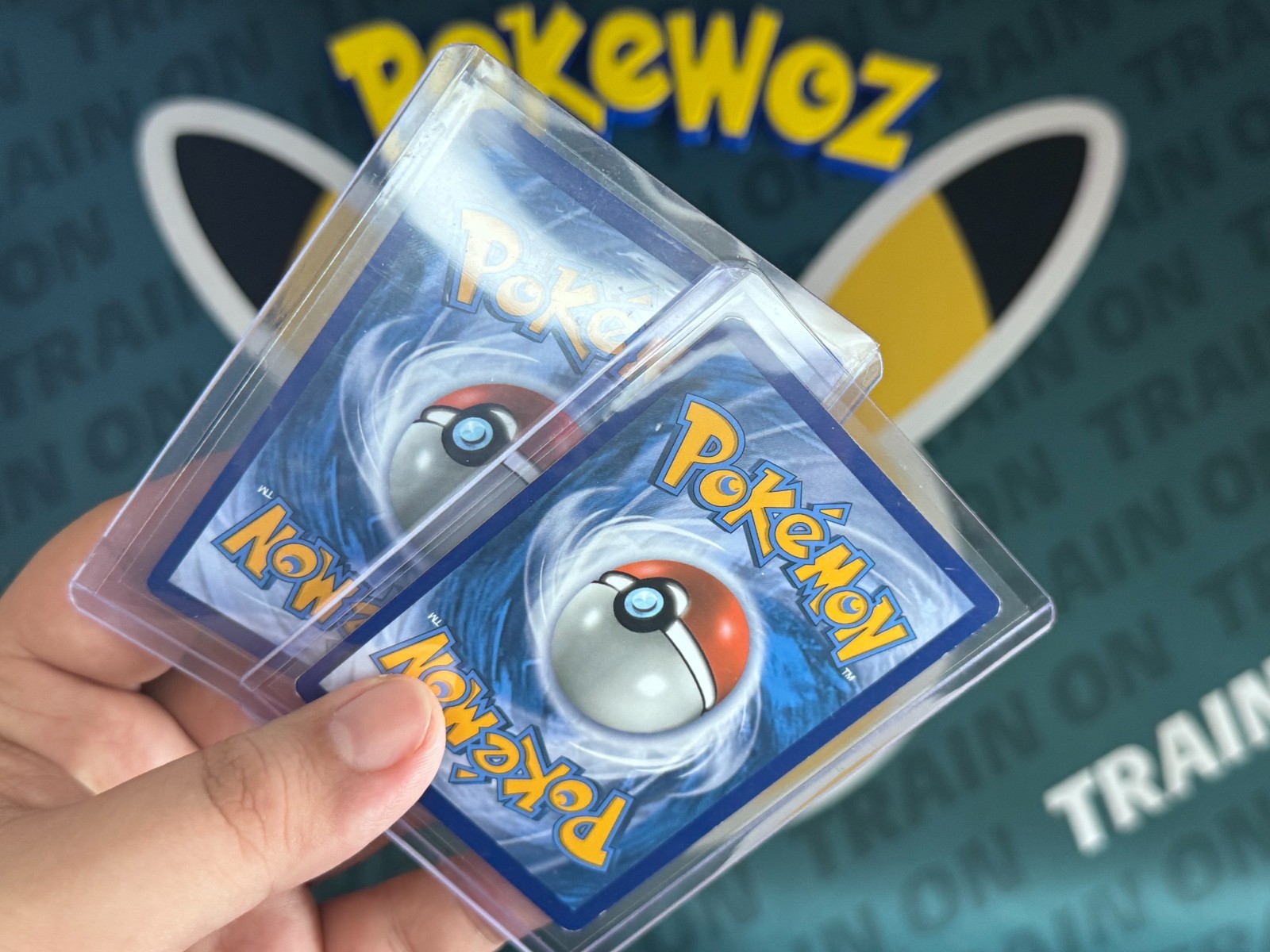 Umbreon 120/214 Lost Thunder Reverse Holo Pokemon Card NM x 1