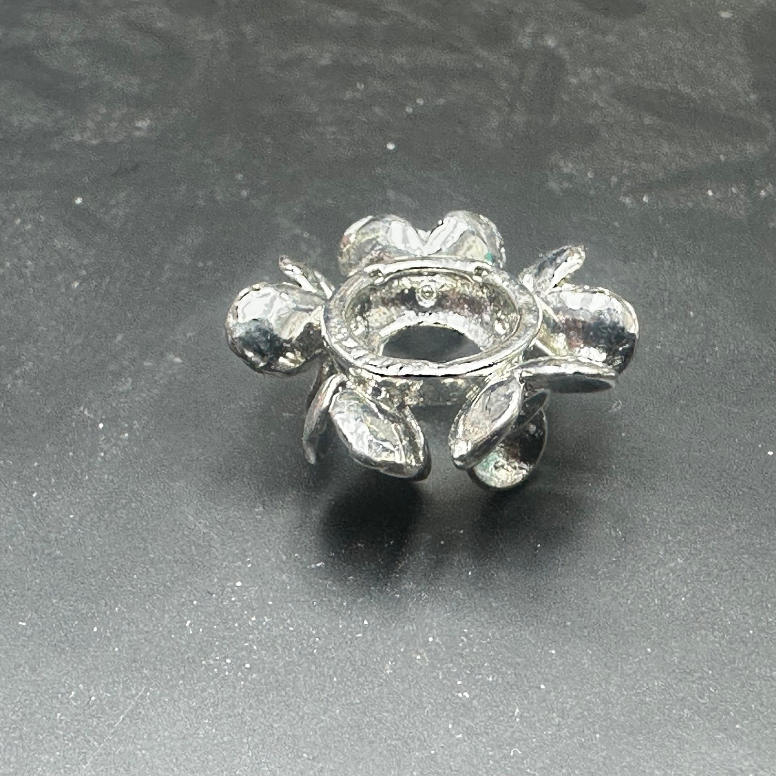 Metal crystal small ball basef