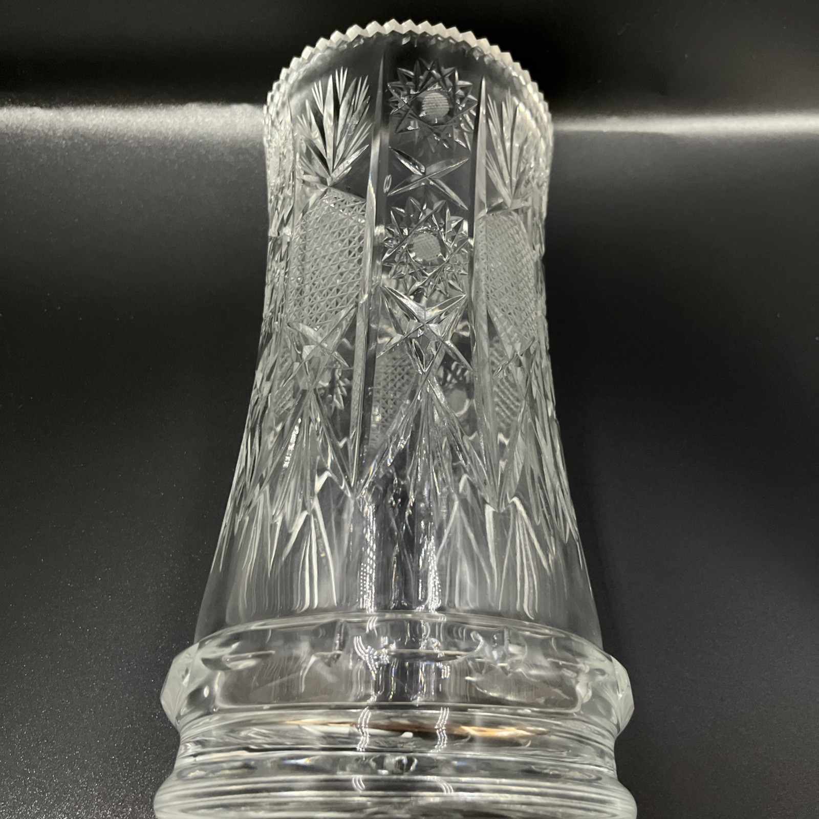 AMERICAN BRILLIANT CUT GLASS PINAPPLE PATTERN VASE WITH SAWTOOTH RIM 9” READ!