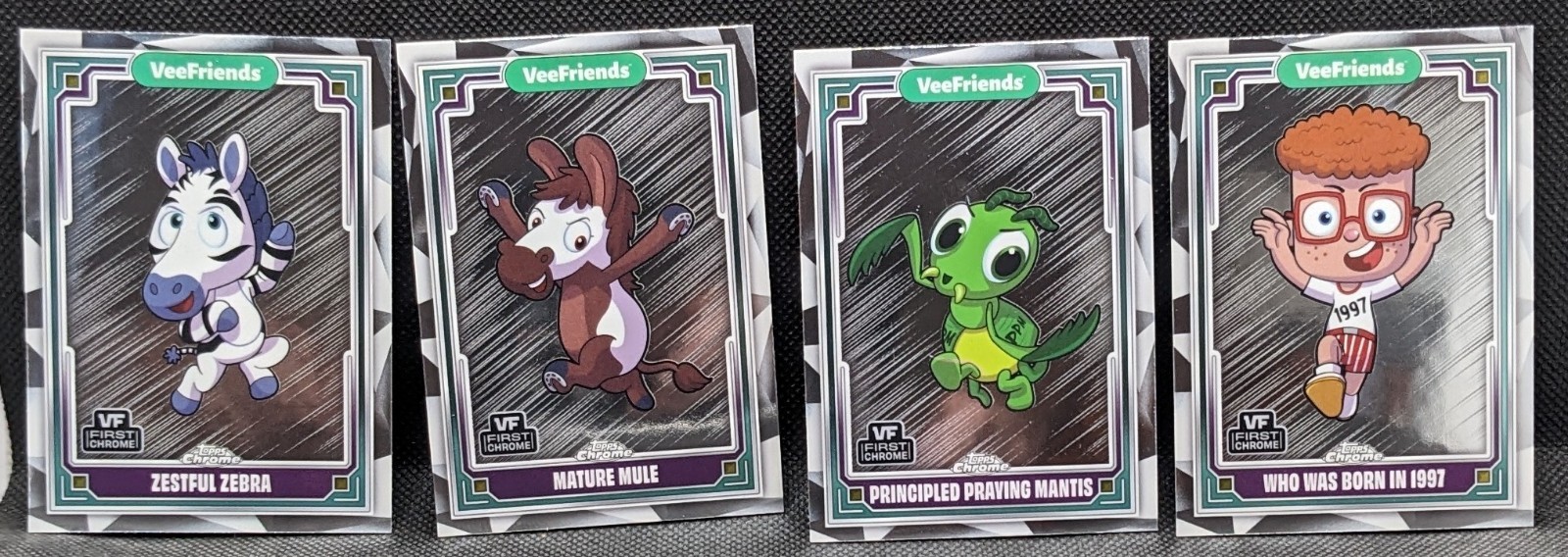2025 Topps Chrome VeeFriends Base & Refractors – Complete your set!