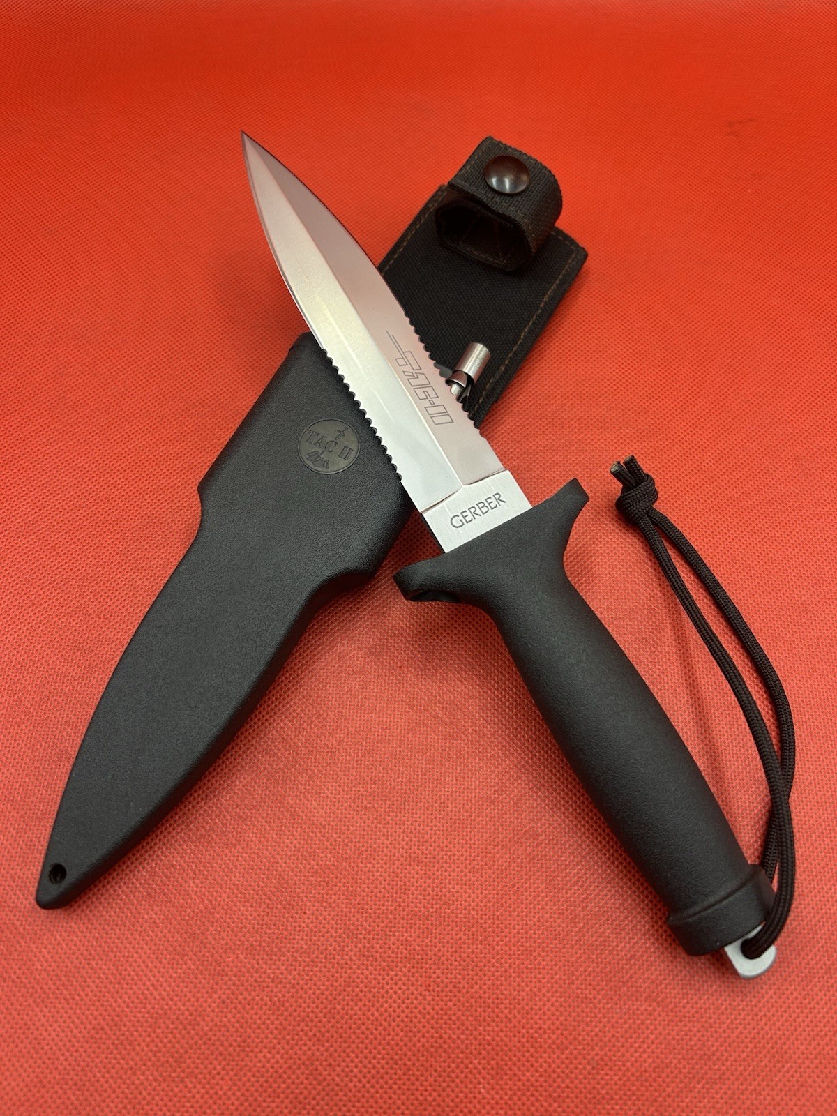 🔪 VTG! RARE GERBER TAC II Combat Knife W-sheath Nice Shape See Pictures!
