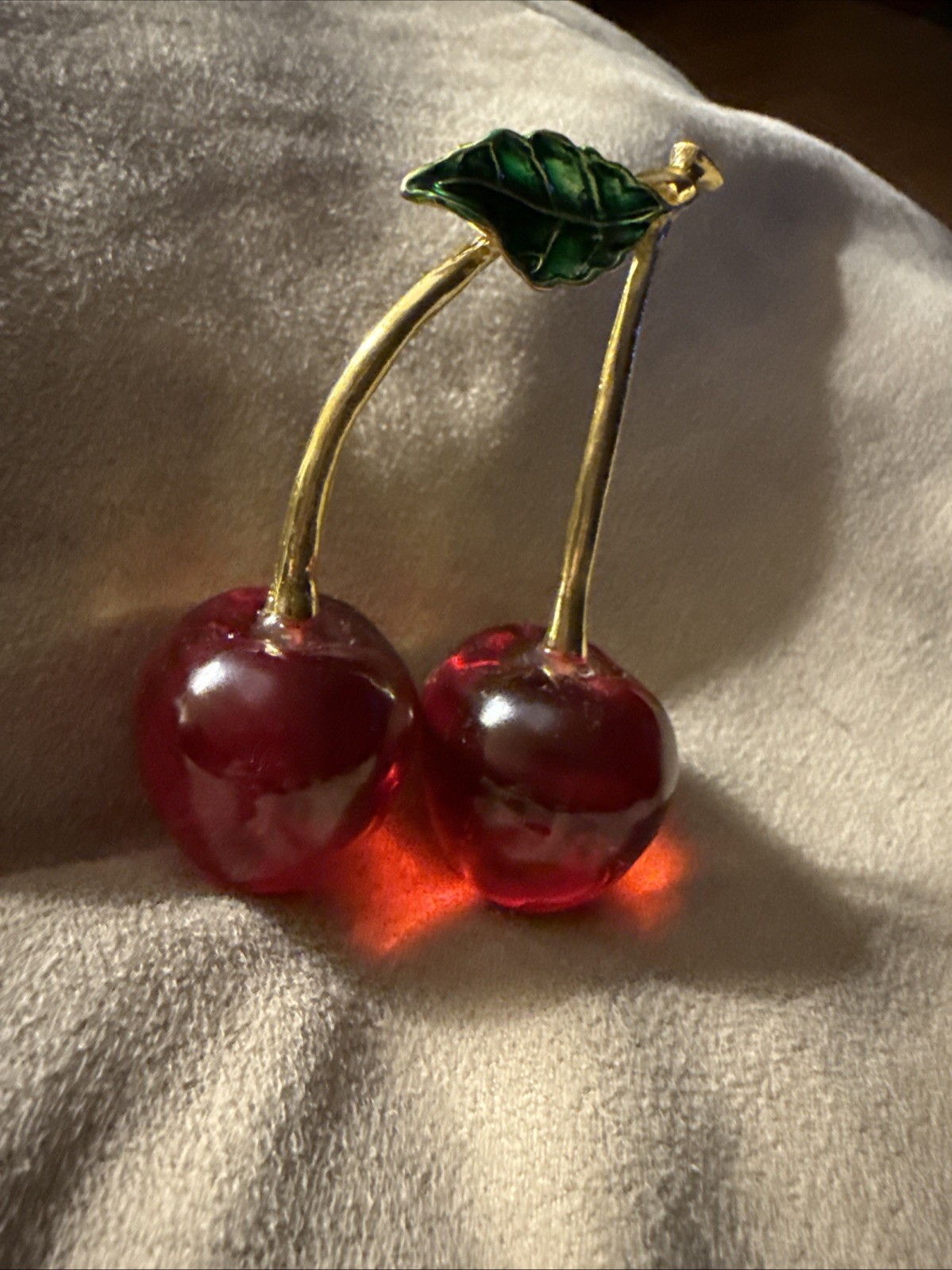 Realistic Looking Crystal/resin Cherries With Leaf Figurine