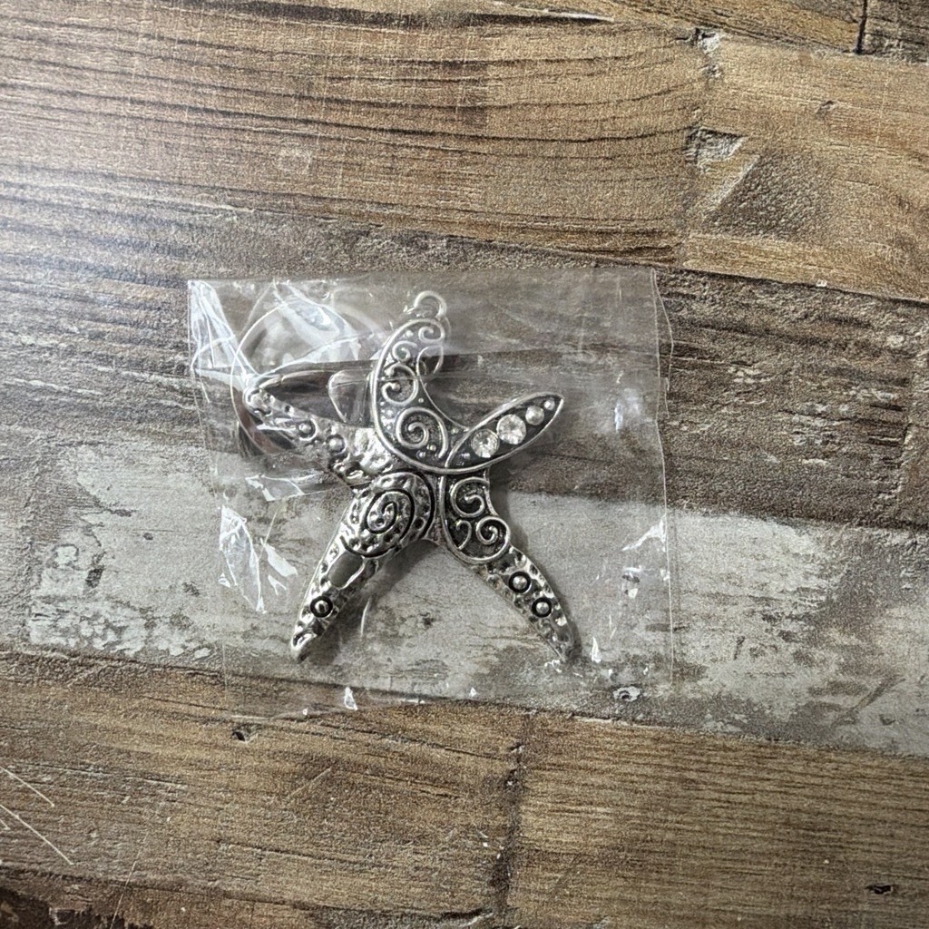 Silver Metal Starfish Keychain Key Ring Animal Theme Modern Era 1970-Now