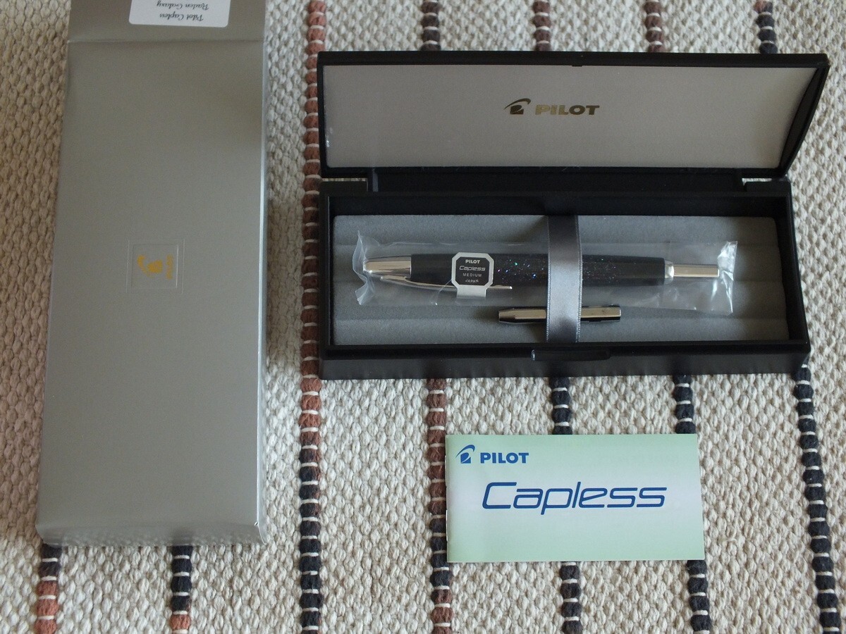 Pilot Vanishing Point Raden Water Surface 18K Fountain Pen