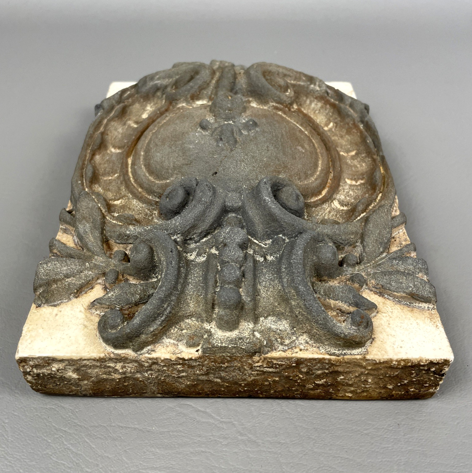 Sid Dickens Memory Block Cast Iron Crest T37 Ornate Architectural Plaque