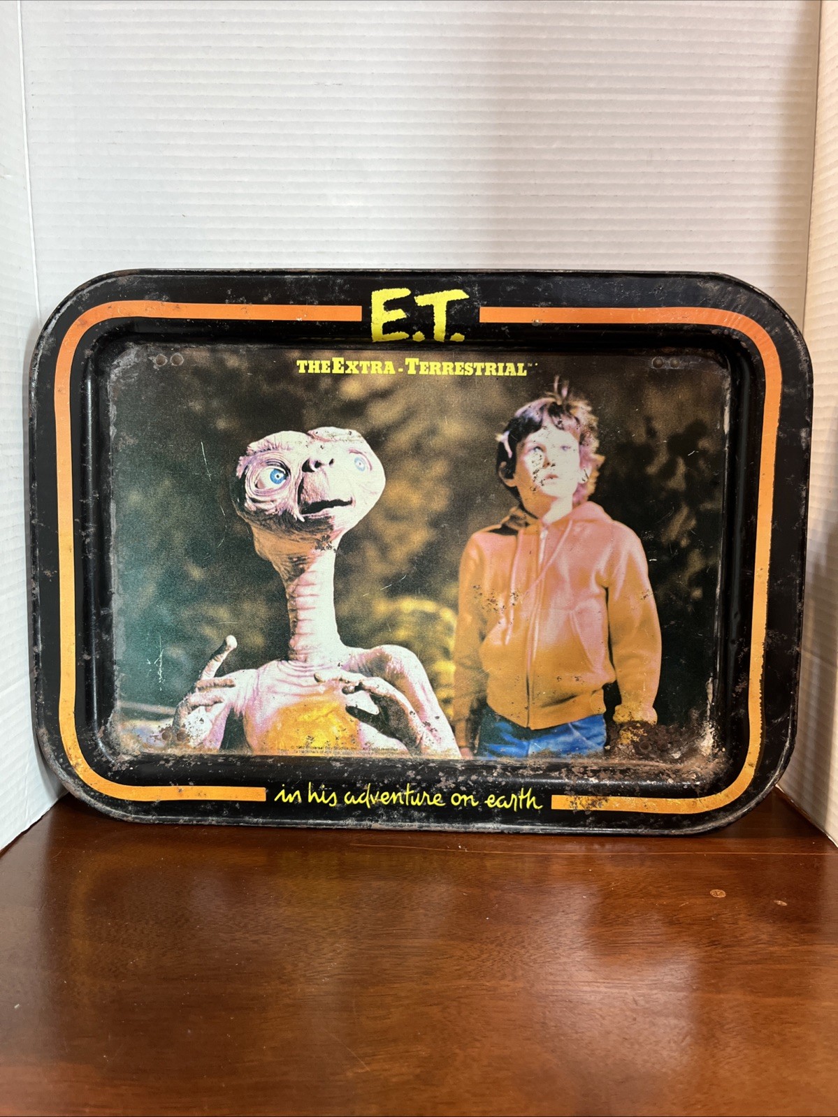 ET 1982 Vintage Metal Folding TV Dinner Tray Universal Studios. “N2”