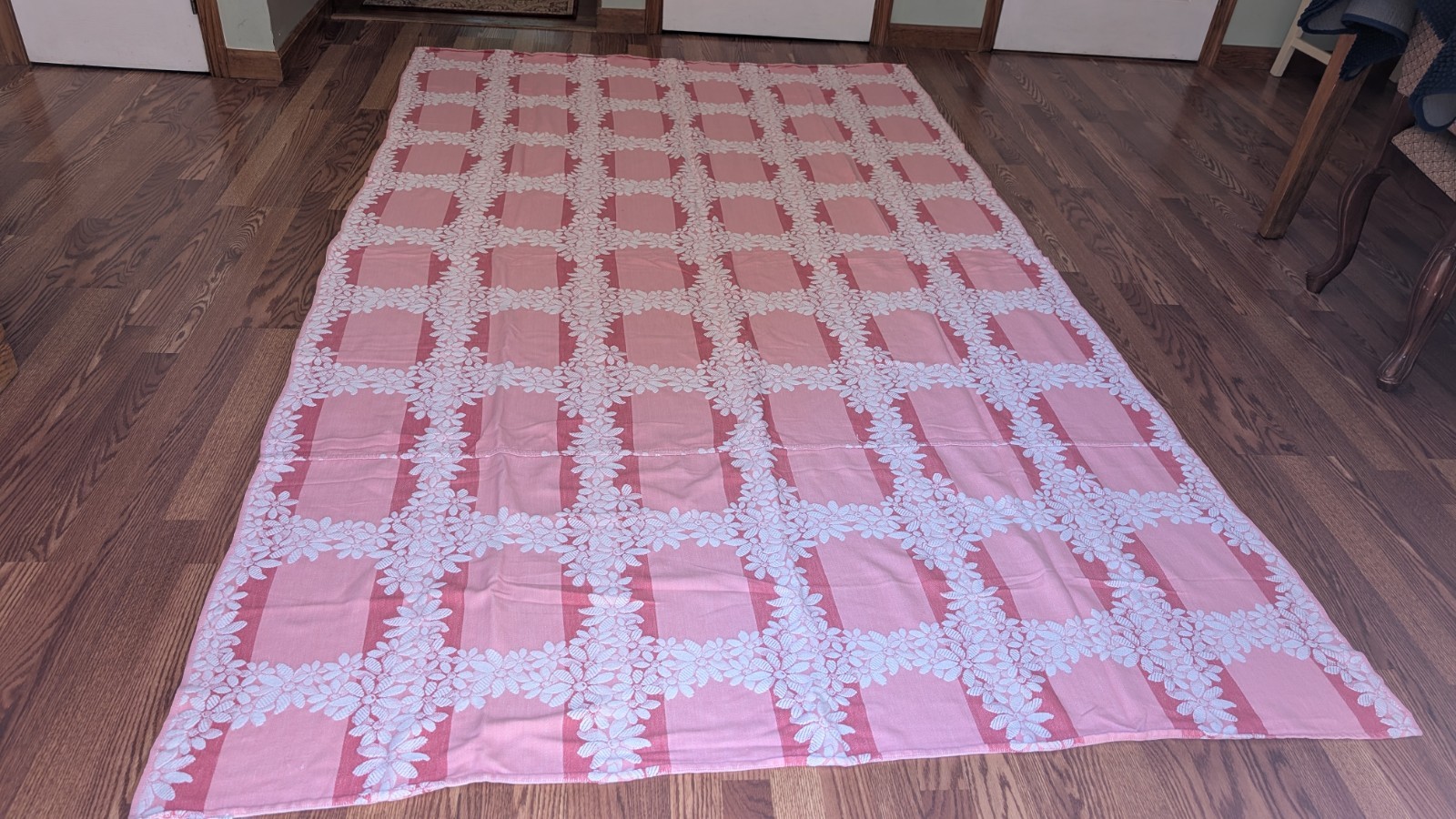 Vintage Canon Cotton Bedspread Pink White Floral Twin 68×114″ Excellent!