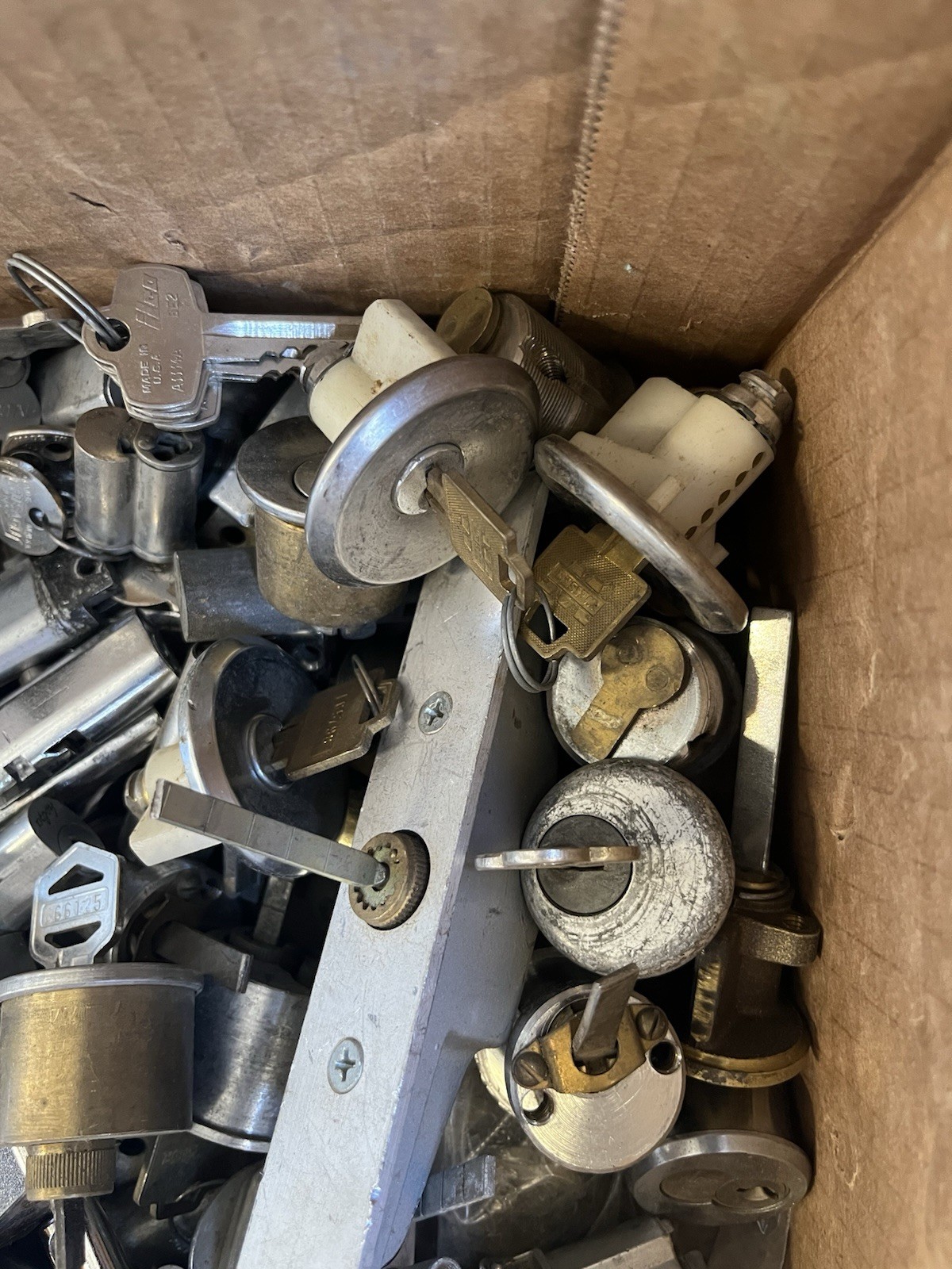 Bulk Lot 20 Random Lock Cylinders – Lock Sport , Auto, Residential, Cabinet